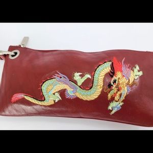 Hobo International LEATHER DRAGON CLUTCH - ROUGE
